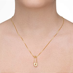 Colar Alfinete Cravejado com Zircônias folheado a ouro