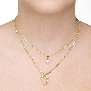 Colar duplo com ponto de luz coração e mão de Fátima folheado a ouro