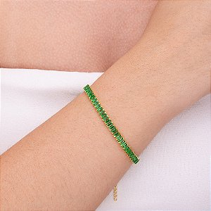 Pulseira rivieira em baguete com zircônia esmeralda folheada a ouro