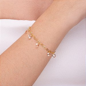 Pulseira com pedra rosa na corrente de coração folheado a ouro