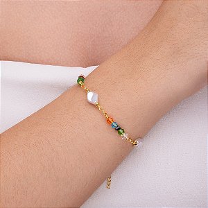 Pulseira com pedrinhas coloridas folheada a ouro
