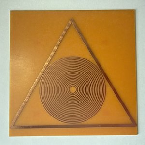 Gráfico Triângulo Divino, em Fenolite com Cobre 047 - 14cm