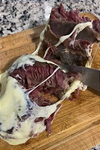 COSTELA DE BOI DEFUMADA COM QUEIJO