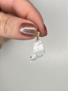 Pingente de Howlita Bruta - A Pedra da Paz Interior, Paciência e Cura Emocional