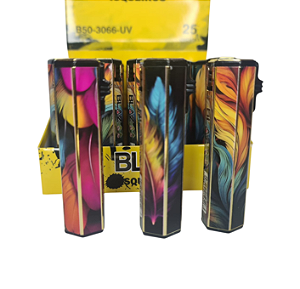 Caixa Maçarico BLAZ recarregável estampado folha 25 unidades