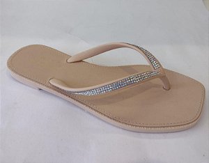 Chinelo Renata