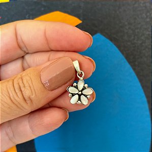 Pingente Flor delicada Prata 925