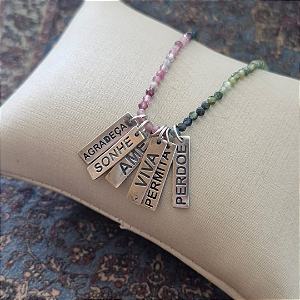 Colar chocker com Turmalina Multi e fecho em prata 925