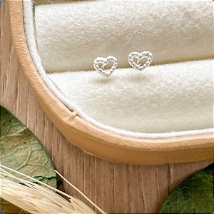 Brinco Feminino Micro Coração altura 0,3 cm Prata 925