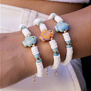 Pulseira Discos de Madrepérola com Peixe Resinado