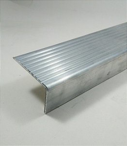 Cantoneira De Aluminio Antiderrapante Para Degrau De Escada