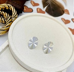 Brinco Oval Trabalhado