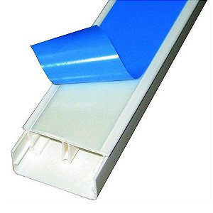Canaleta Fechada Legrand Barra 2 Metros 32x16mm Branco com Divisão e Fita Dupla Face - 30060ADX - Vendido Unitário - 30060ADX