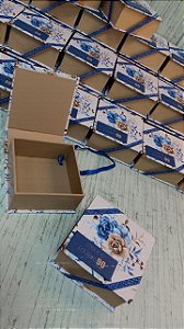 Caixa cartonada 10x9,5x4 - com moldura aplicada na tampa