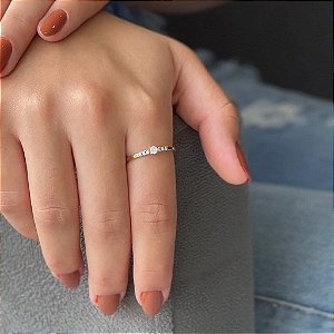 Anel Aparador Pequeno E Zircônia Solitária Folheado a Ouro 18K