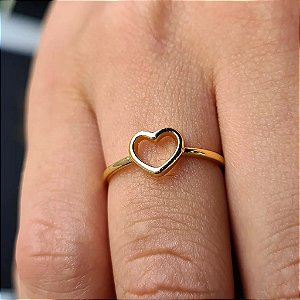 Anel Coração Vazado Pequeno Clássico Folheado a Ouro 18K