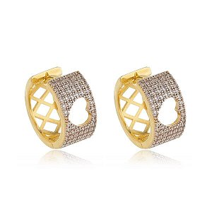 Brinco Argola Cravejado Coração Vazado Folheado a Ouro 18K