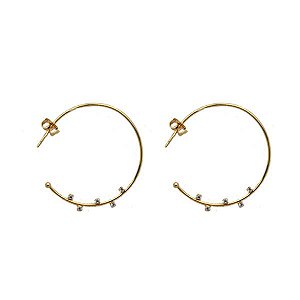 Brinco Argola Grande Fina Com Zircônias Folheado a Ouro 18K