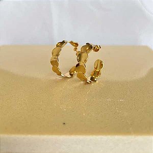 Brinco De Argola Aberta Escamas Folheado a Ouro 18K