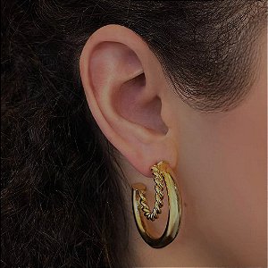 Brinco De Argola Dupla Tubo Liso E Tubo Enroscado Folheado a Ouro 18K