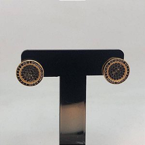 Brinco Redondo Fundo Cravejado Preto Folheado a Ouro 18K