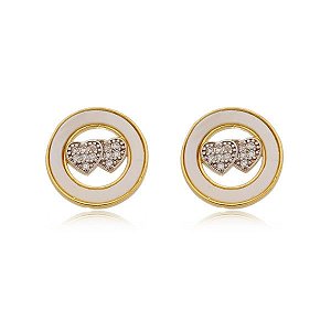 Brinco Redondo Resina Dois Corações Folheado a Ouro 18K