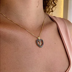 Colar Coração Fé Rainbow Folheado a Ouro 18K