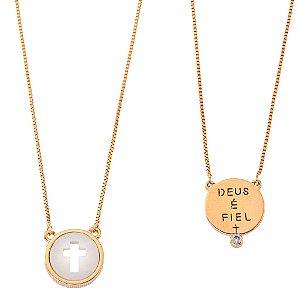 Colar Escapulario Medalha Deus E Fiel Cruz Vazado Folheado a Ouro 18K