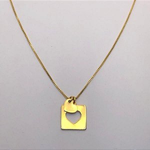 Colar Longo Pingentes Placa Com Coração Vazado E Coração Liso Folheado a Ouro 18K