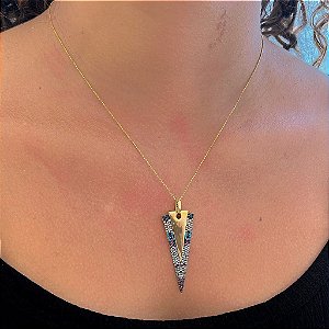 Colar Triangulo Cravejado Rainbow Folheado a Ouro 18K