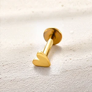 Piercing Reto Coração Liso Folheado a Ouro 18K
