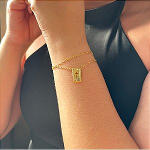 Pulseira Corrente Dupla Pingente Placa Retangular Cruz Vazado Folheado a Ouro 18K