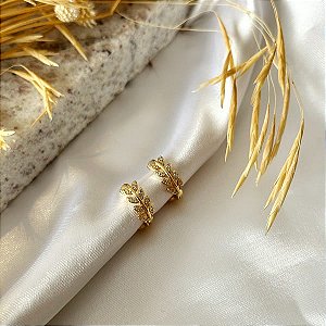 Brinco Argola Pétalas Cravejadas Folheado o Ouro 18k