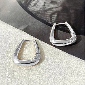 Brinco Argola Quadrangular Lisa Folheado a Prata 925