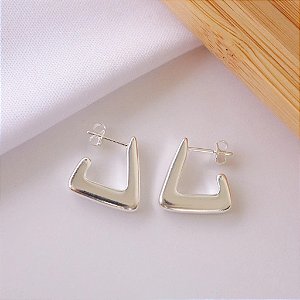 Brinco Argola Triangulo Liso Aberto Folheado a Prata 925
