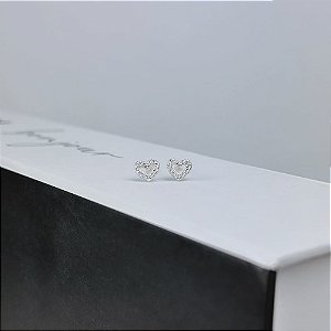 Brinco de Coração Vazado Cravejado Folheado a Prata 925