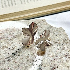 Brinco Meia Flor Folheado a Prata 925