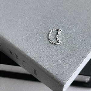 Piercing Torção Lua Cravejada Banhado a Prata 925