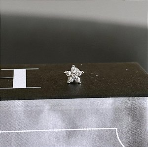 Piercing Flor 5 Pétalas Zircônias