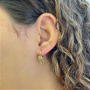 Brinco Argola 3 Pingentes de Coração Granitado Folheado a Ouro 18k