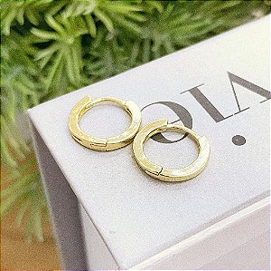 Brinco Argola Fio Liso Reto G Folheado a ouro 18K