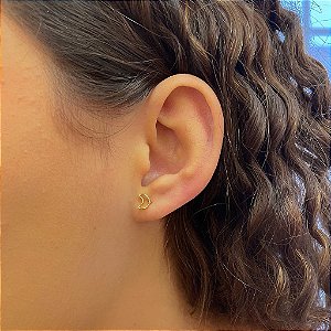 Brinco de Lua Vazada Folheado a Ouro 18k
