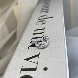 Piercing Meia Argola Helix Aro Granitado Coração Cravejado Folheado a Prata 925