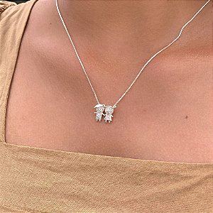 Colar Menino e Menina Cravejados Folheado a Prata 925