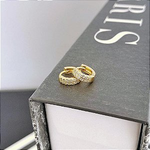 Argola Cravejada Pequena Dois Fios Dourada Folheada a ouro 18K