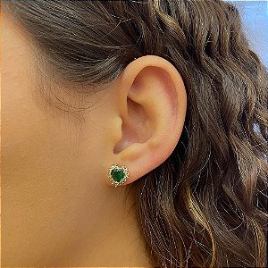 Brinco Coração Verde com Borda Cravejada Folheado a Ouro 18k