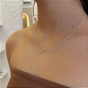 Colar Fio Ondulado Folheado a Prata 925