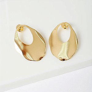 Brinco Oval Vazado Orgânico Folheado a Ouro 18k
