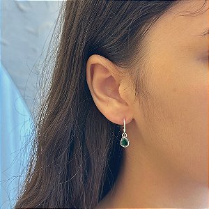 Brinco de Argola com Pingente Gota Zircônia Verde Borda Folheado a Prata 925