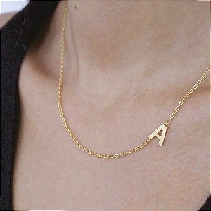 Colar Inicial Corrente Retangular Folheado a Ouro 18k